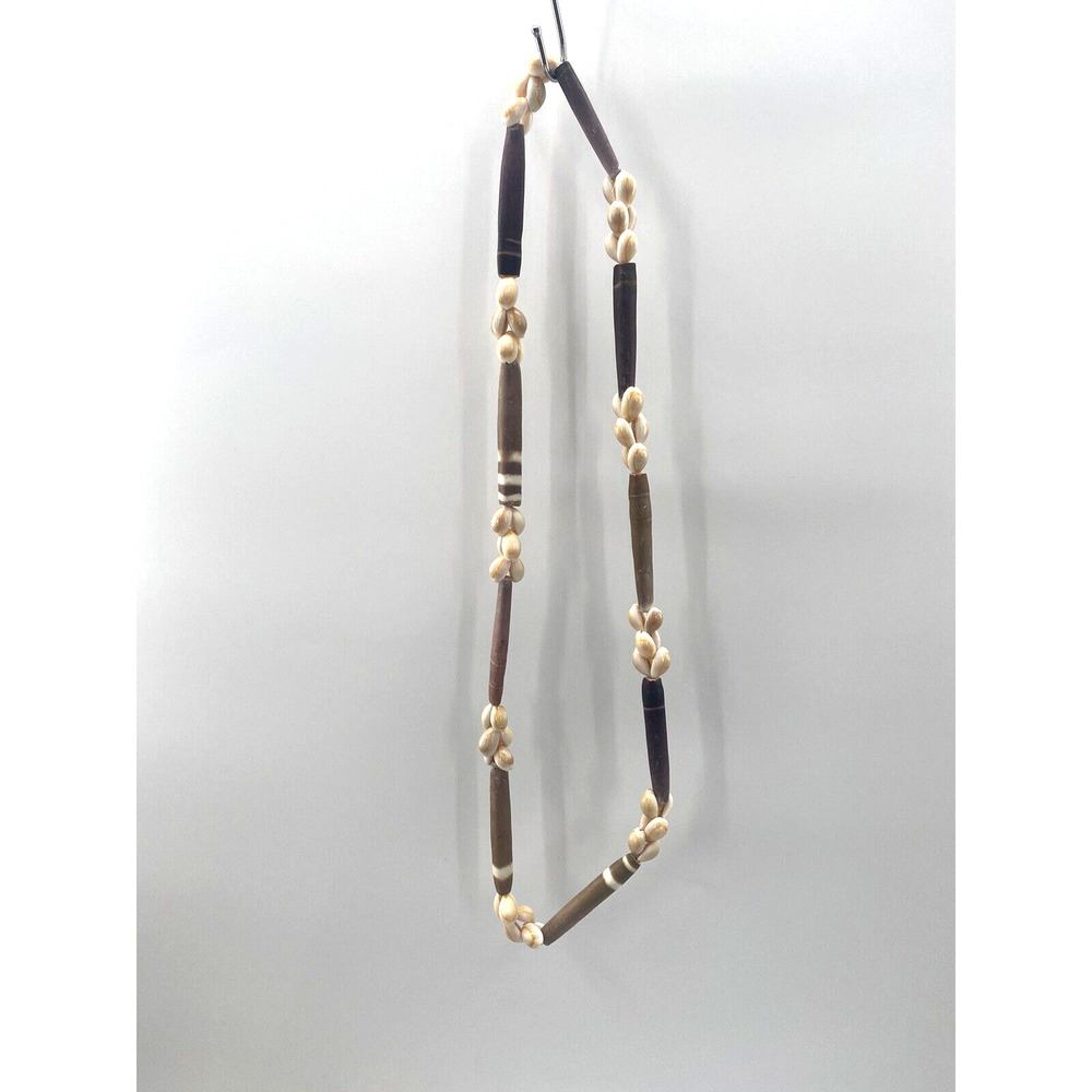Cowrie shell and Bone bead vintage retro beaded necklace surfer 90's